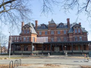 Hotel Florence in Chicago, IL: Past Prestige, Present Plans