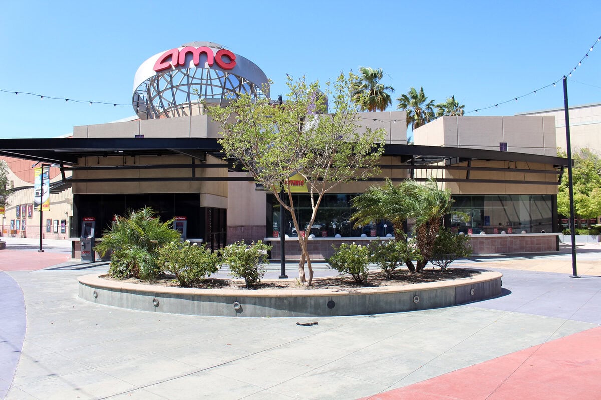 Ontario Mills Mall in Ontario, CA: Why a 1990s Outlet Loop Still Has Crowds in 2025 12 Ontario Mills Mall