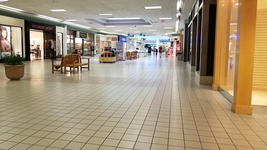 Phillipsburg Mall in Phillipsburg, NJ: From Grand Opening to Final Tear-Down 11 Phillipsburg Mall