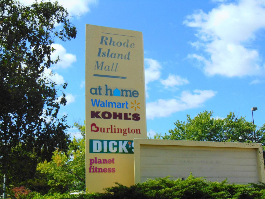 The Rise and Fall of Rhode Island Mall, Warwick, RI – and What Midland Commons Looks Like Now 6 Rhode Island Mall, Warwick