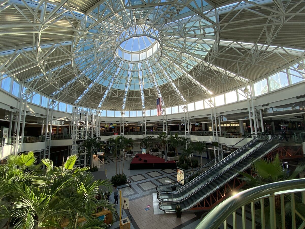 Vista Ridge Mall in Lewisville, TX, Opened Big in 1989 – What’s Left in 2025?