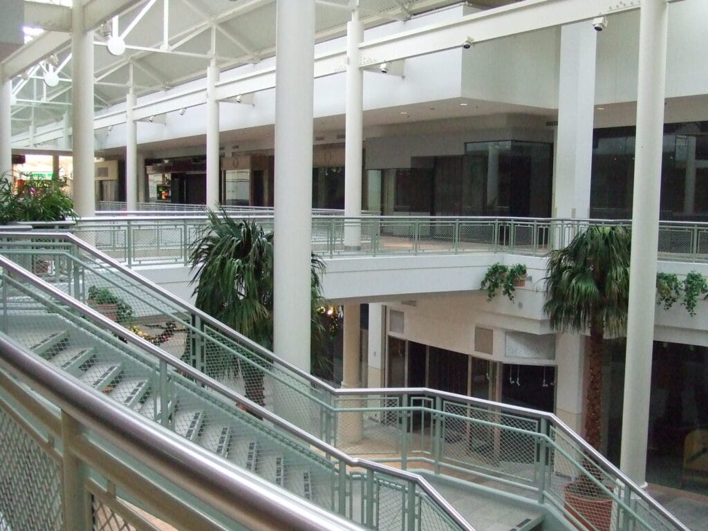 Crossroads Mall in Omaha, NE: From 1960 Opening to $900M Rebuild 6 Crossroads Mall Omaha
