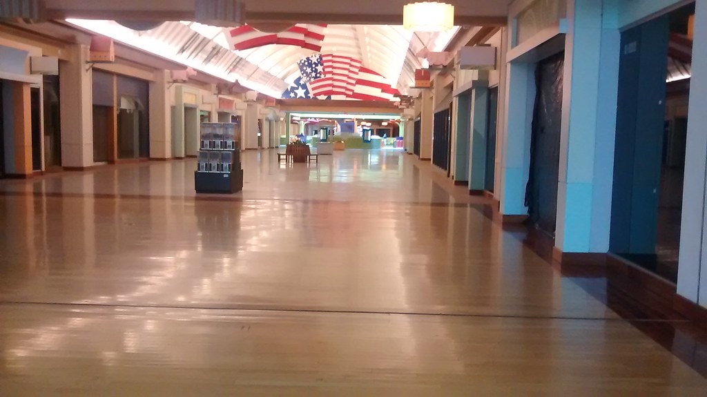 Forest Fair Mall in Fairfield, OH: Five Names in 35 Years of Retail, Now Warehouses Planned 11 Forest Fair Mall