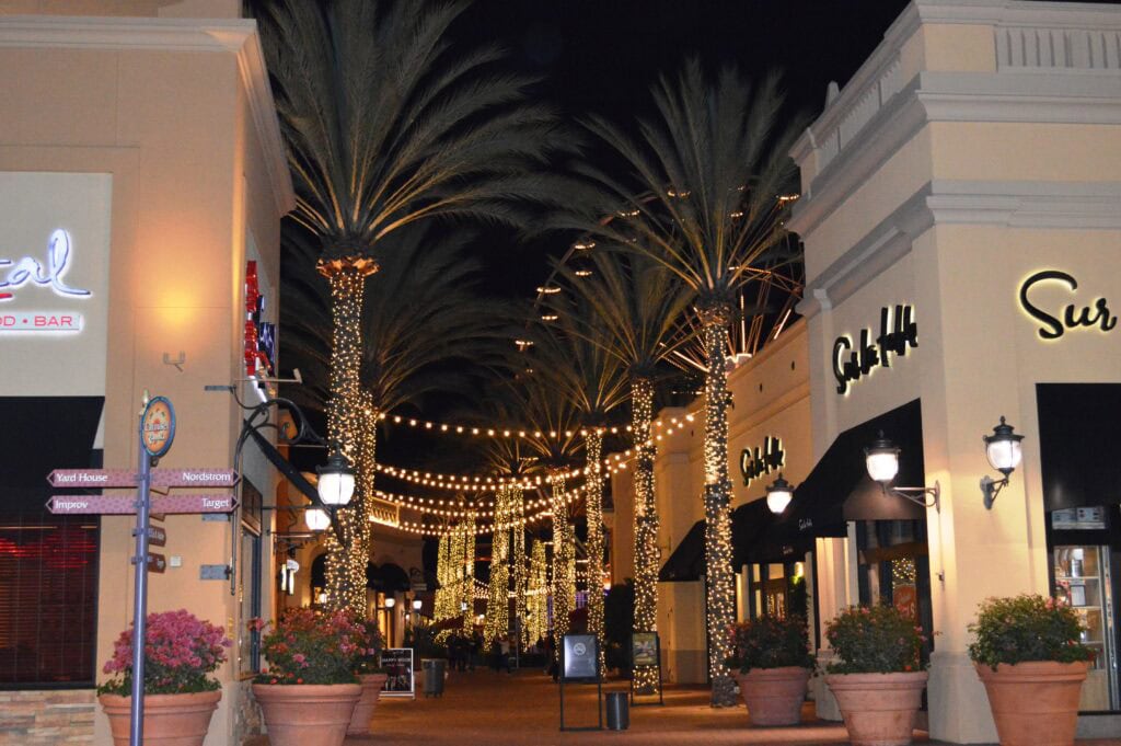 Irvine Spectrum Center: The Mall That Broke Every Retail Rule in Irvine, CA 11 Irvine Spectrum Center