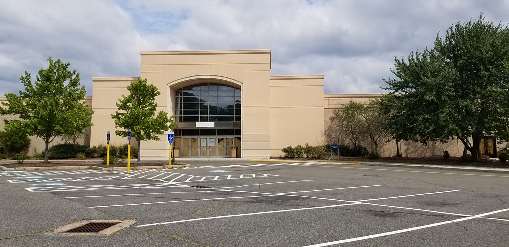 Meriden Mall
