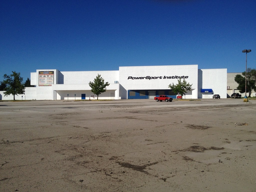 Randall Park Mall