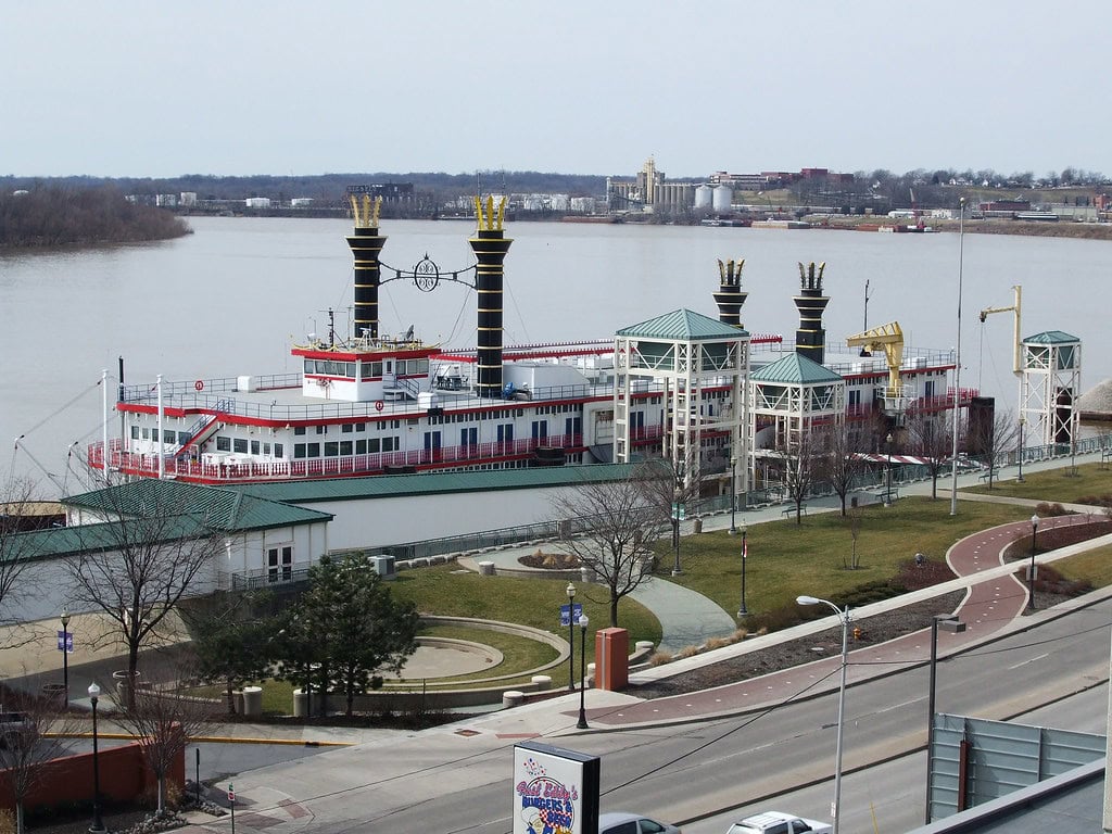 10 City Facts Evansville, IN Locals Still Talk About (and Not Fondly) 11 Riverboat, Evansville, Indiana