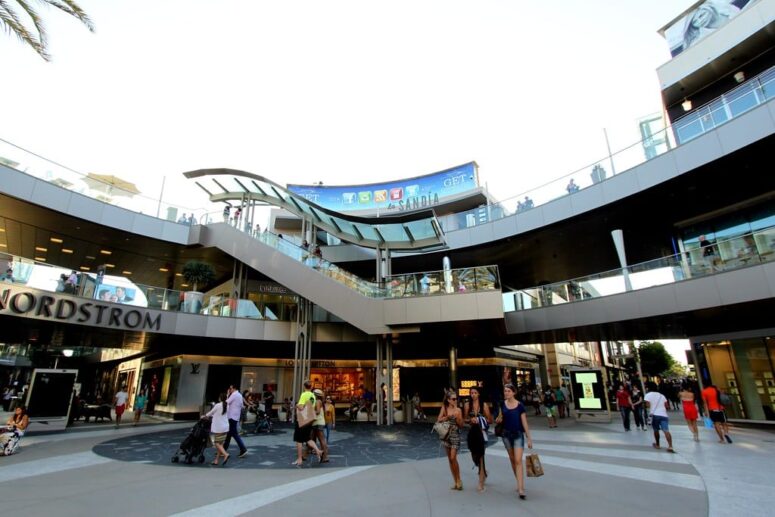 Santa Monica Place in Santa Monica, CA: From 1980 Mall to 2025 Vacancy Crisis