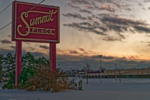 Summit Place Mall