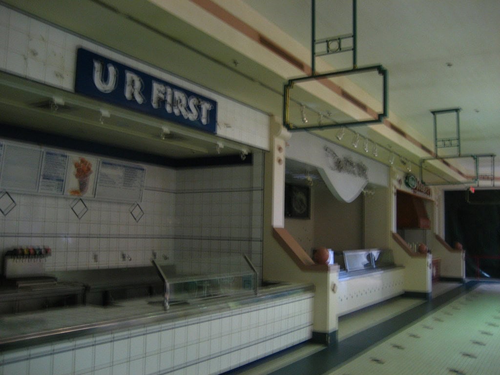 Summit Place Mall