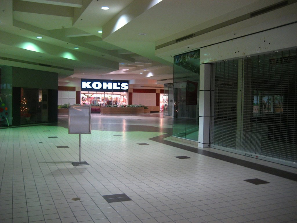 Summit Place Mall