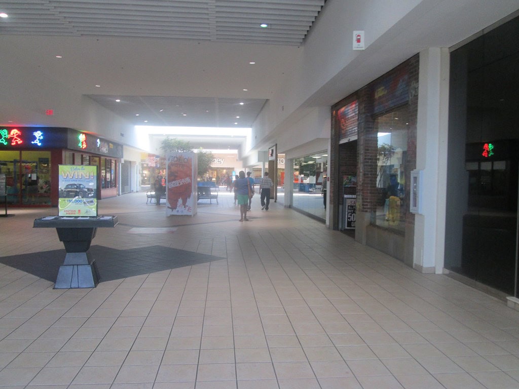 Arnot Mall