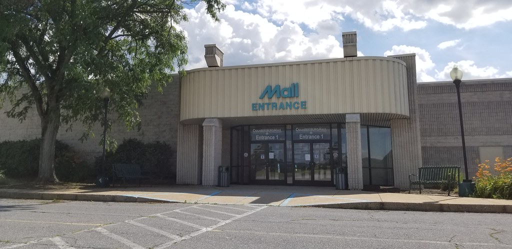 A look at Chambersburg Mall Pennsylvania as the doors stay closed