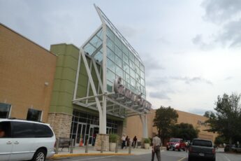 Georgia Square Mall