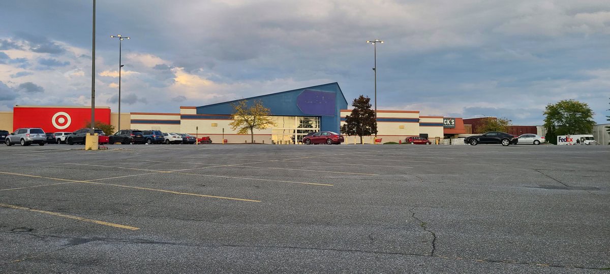 Hudson Valley Mall