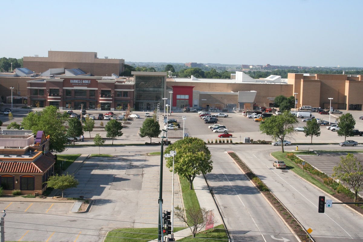 Oak Park Mall