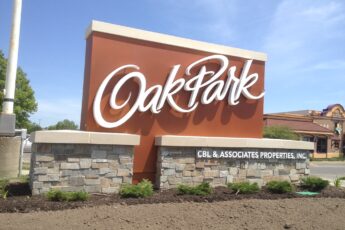 Oak Park Mall