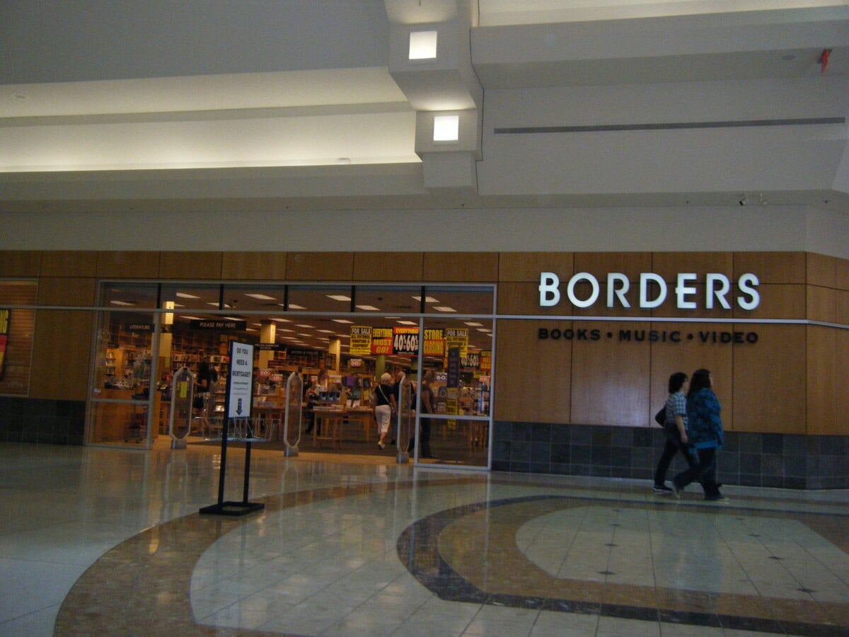 Oakland Mall Troy