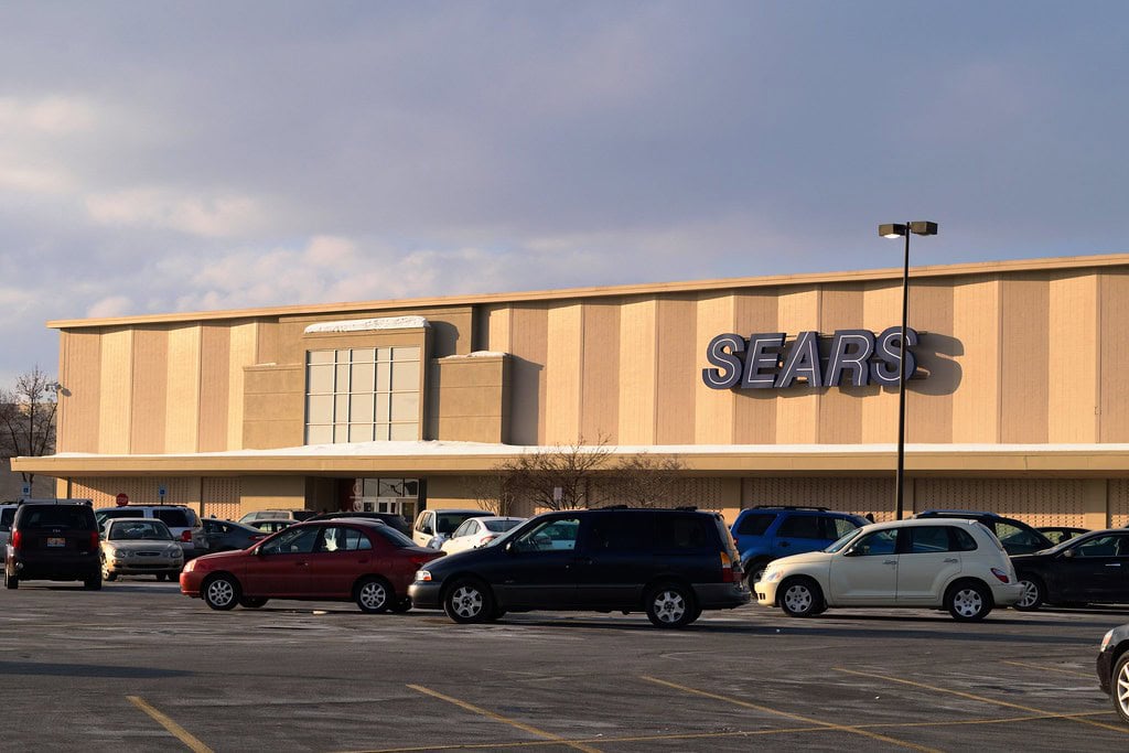 Oakland Mall Troy