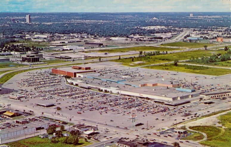 Oakland Mall in Troy, MI, Changed Hands, Tenants, and Floorplans