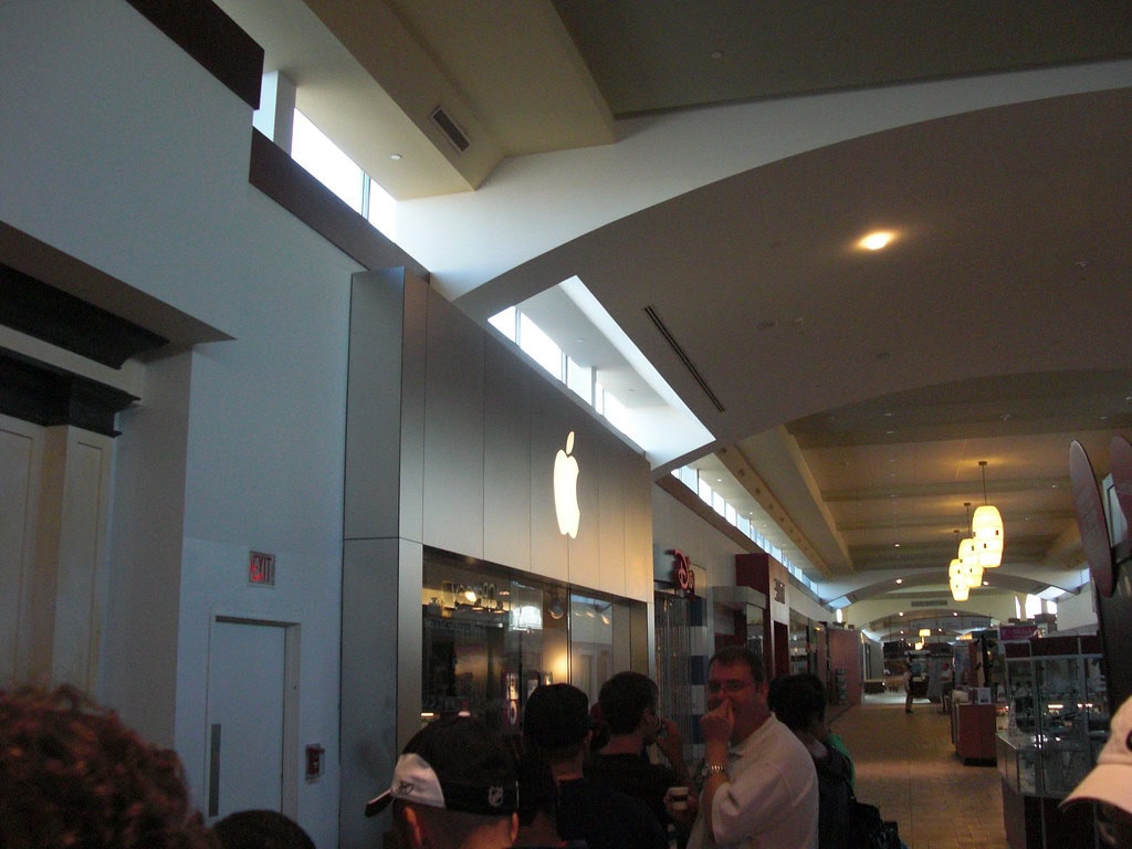 Smith Haven Mall