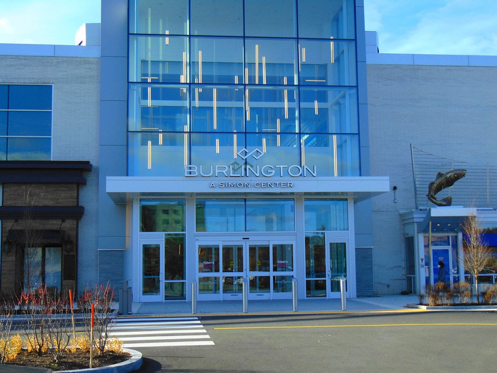 Can Burlington Mall Still Capture Shoppers After Decades of Change in Burlington, MA?