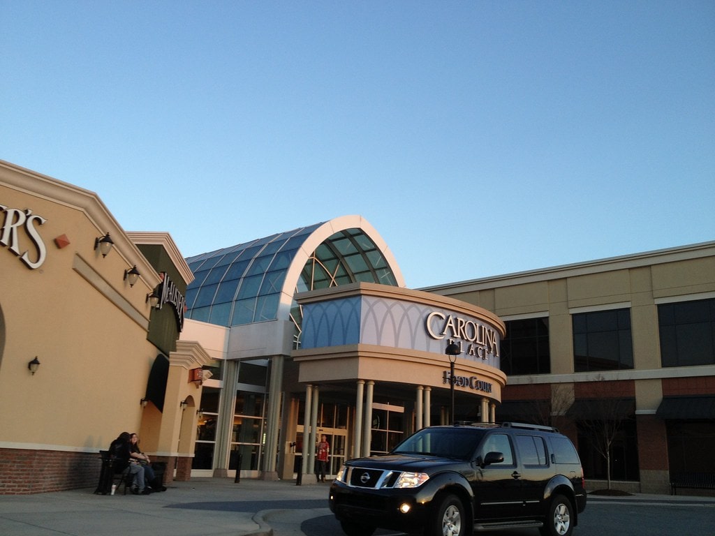 Carolina Place Mall