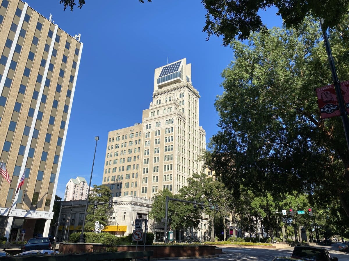 Inside Lamar Building in Augusta, Georgia: Fire, Pei Rooftop, and Decades without Tenants