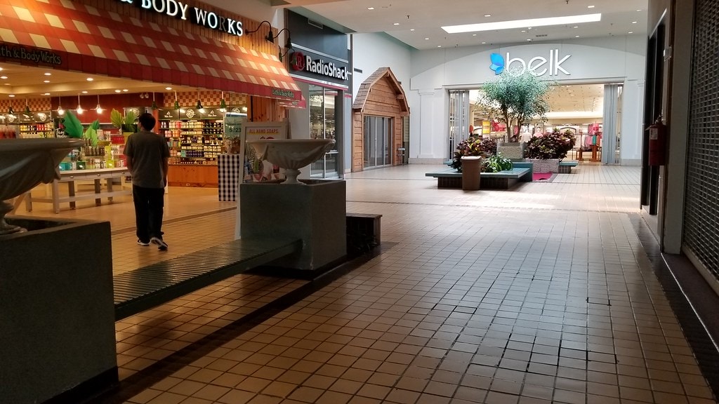 Signal Hill Mall