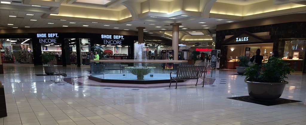 Bradley Square Mall