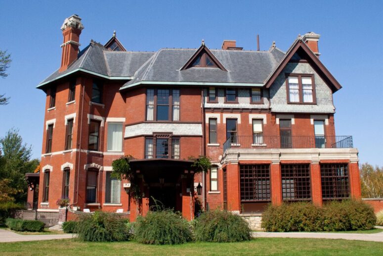 Inside Brucemore Mansion in Cedar Rapids, IA: The Families And Fortunes Behind It