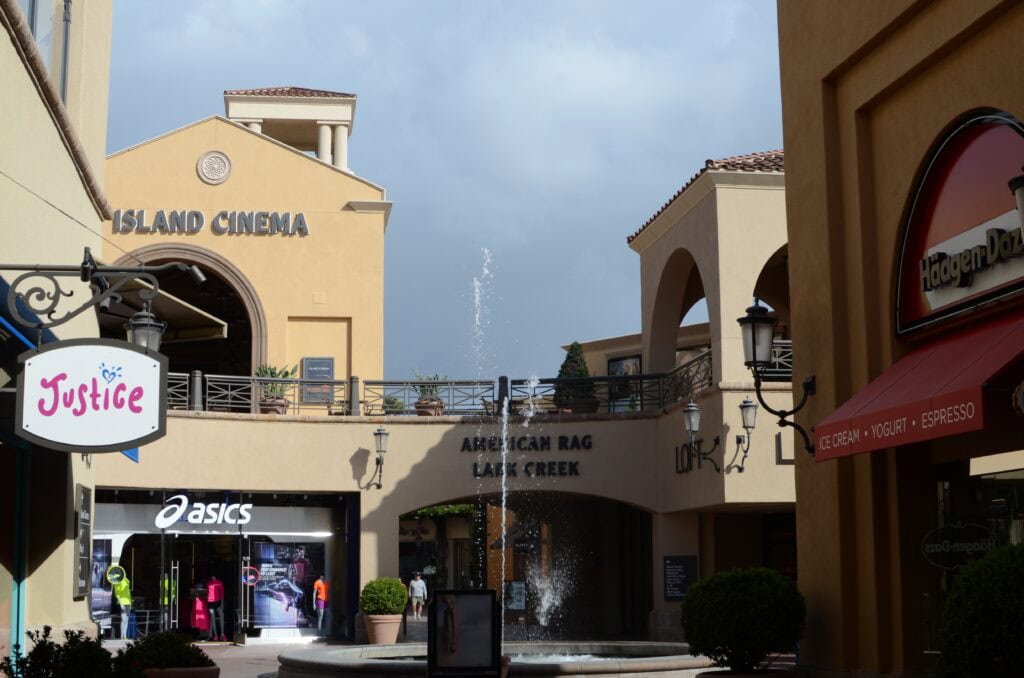 Why Fashion Island Mall in Newport Beach, CA, Still Draws Millions of Visitors Each Year 12 Fashion Island, Newport Beach, CA