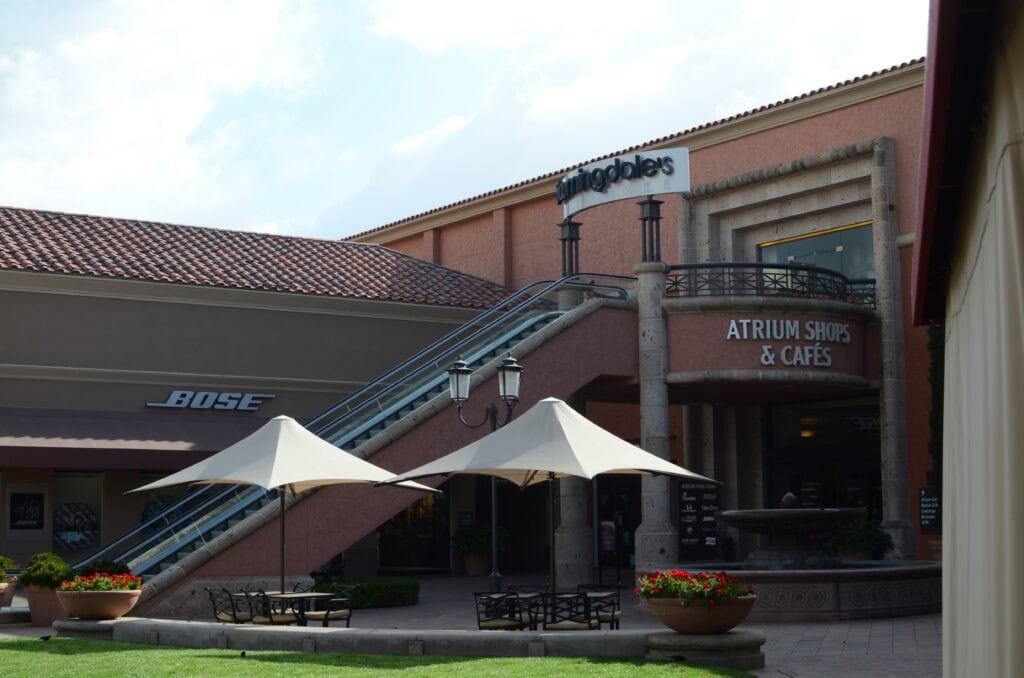 Why Fashion Island Mall in Newport Beach, CA, Still Draws Millions of Visitors Each Year 13 Fashion Island, Newport Beach, CA