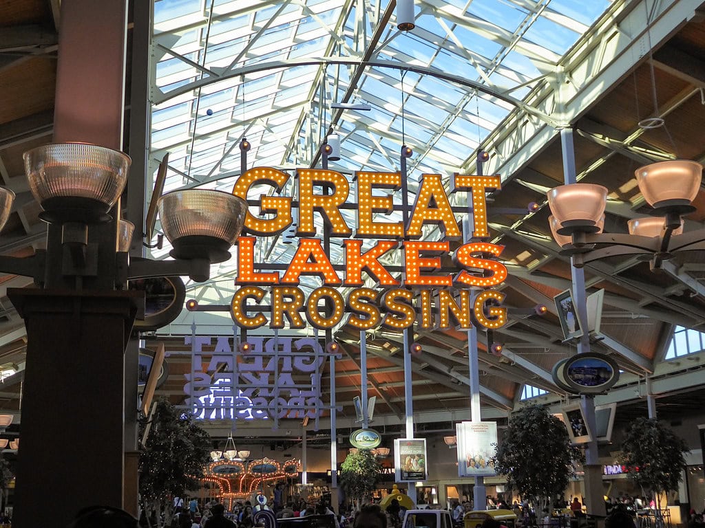 Surprising Evolution of Great Lakes Crossing Outlets in Auburn Hills, MI 2 Surprising Evolution of Great Lakes Crossing Outlets in Auburn Hills, MI