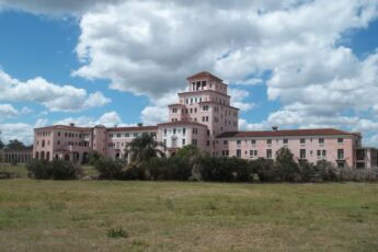 Harder Hall Hotel