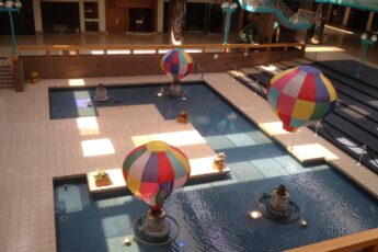 Metro North Mall