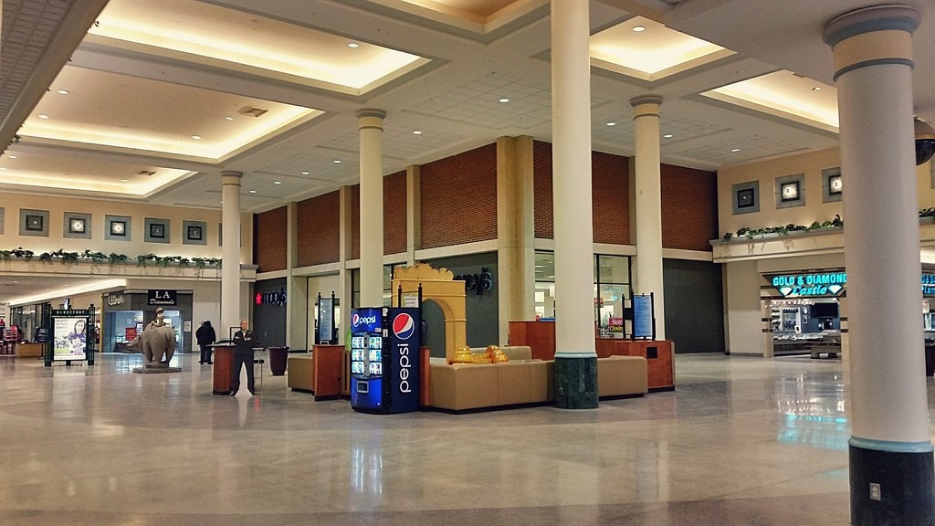 Then And Now: How Northland Center Mall in Southfield, MI, Keeps Changing 12 Northland Center Southfield