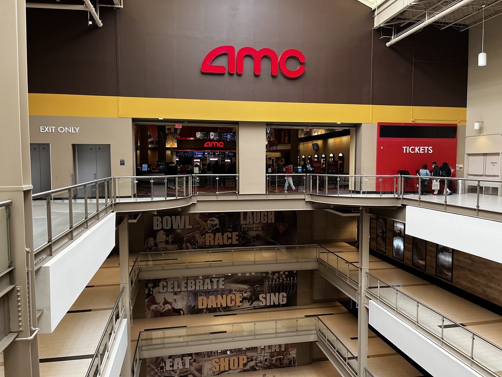 Palisades Center