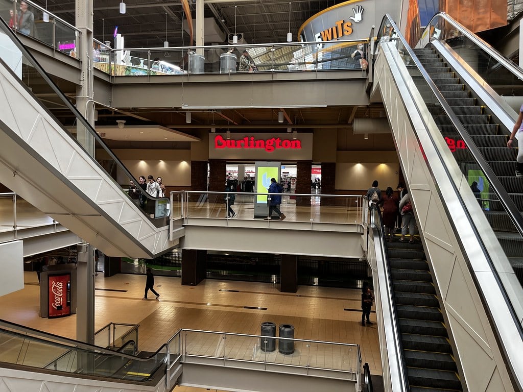Palisades Center