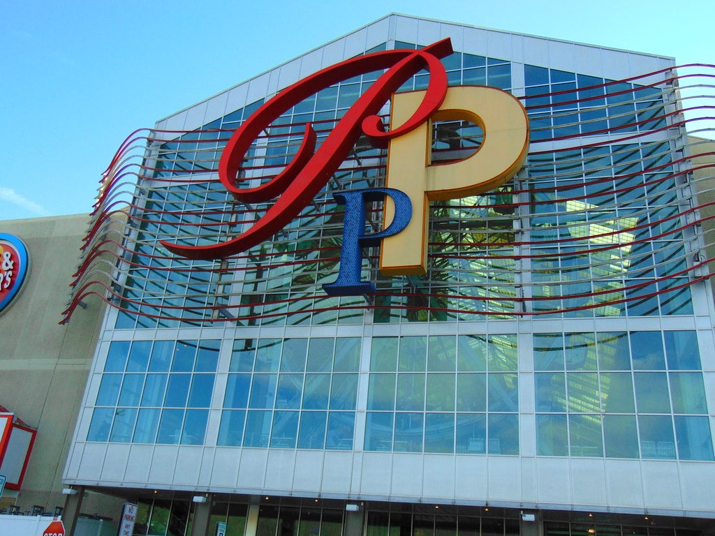 Palisades Center