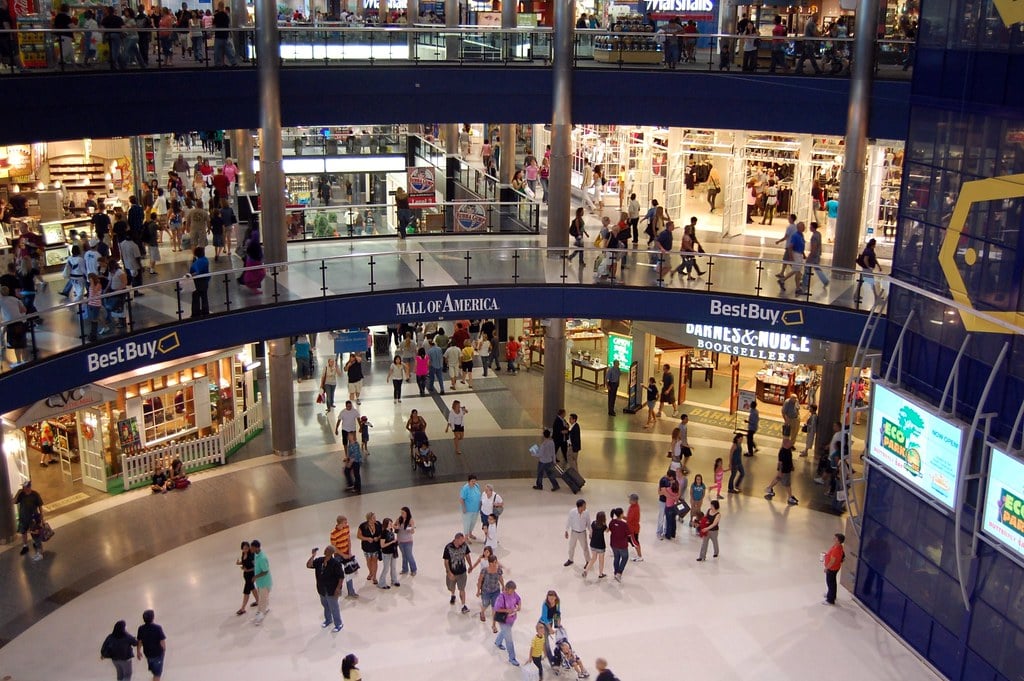How Mall of America was Born: From Planning to Grand Opening in Bloomington, Minnesota 9 Rotunda Mall of America Bloomington