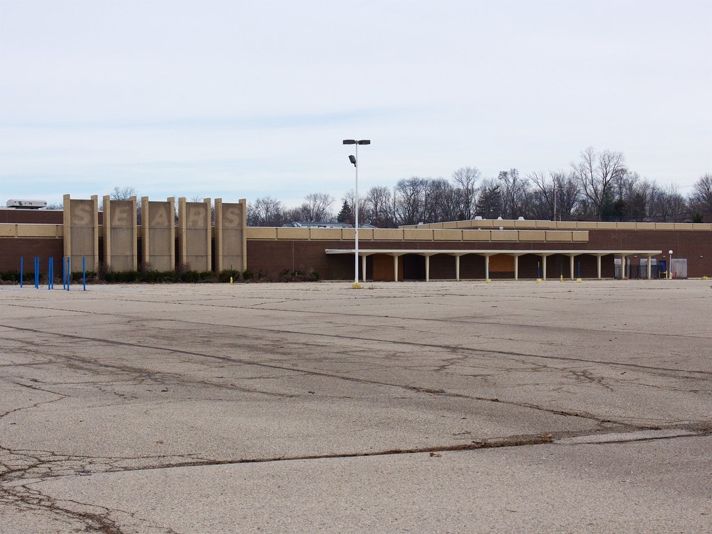 Salem Mall in Trotwood, OH, Changed With the Times and Now Faces Its Future 9 Salem Mall Trotwood