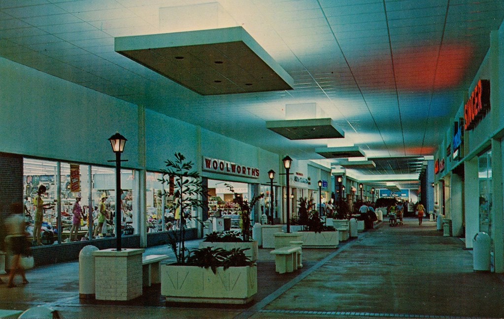 Edison Mall in Fort Myers