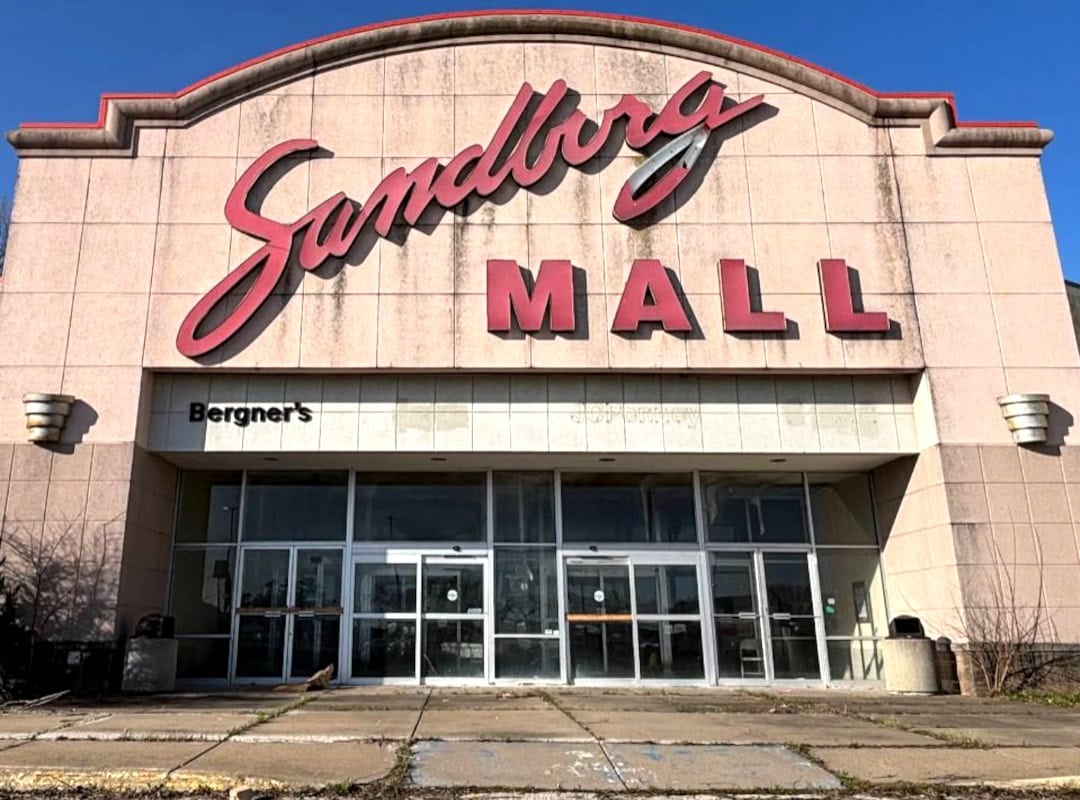 Sandburg Mall in Galesburg, IL is Stuck Between Ruin and Renewal - See What May Come Next