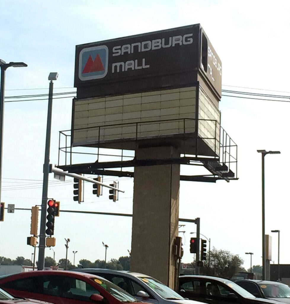 Sandburg Mall
