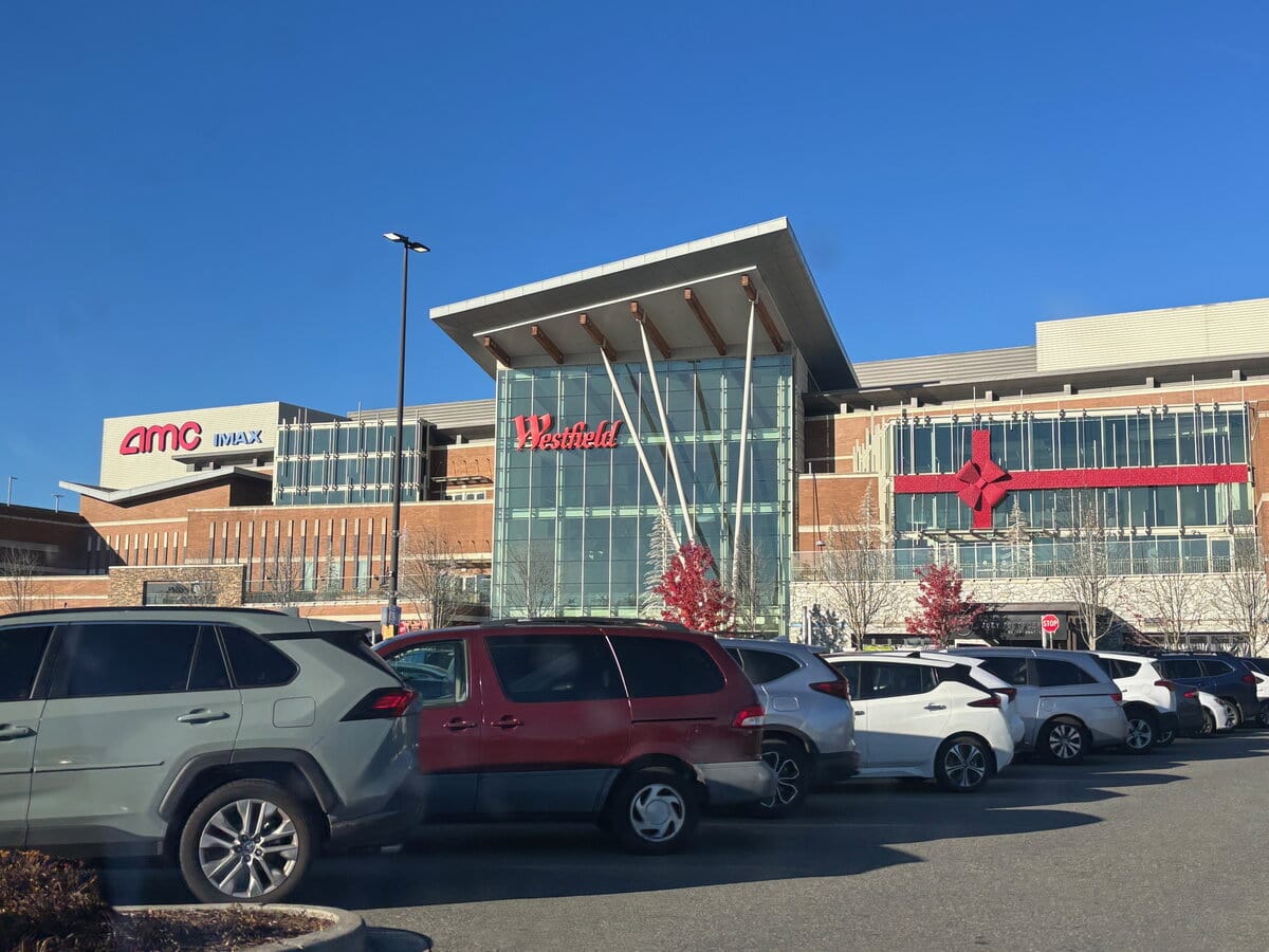 Westfield Southcenter Mall in Tukwila, WA, Keeps Breaking Records 2 Westfield Southcenter Mall in Tukwila, WA, Keeps Breaking Records