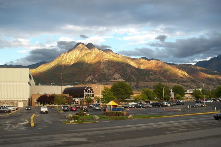 How Cottonwood Mall, Holladay, UT went from Utah's first indoor mall to Holladay Hills today
