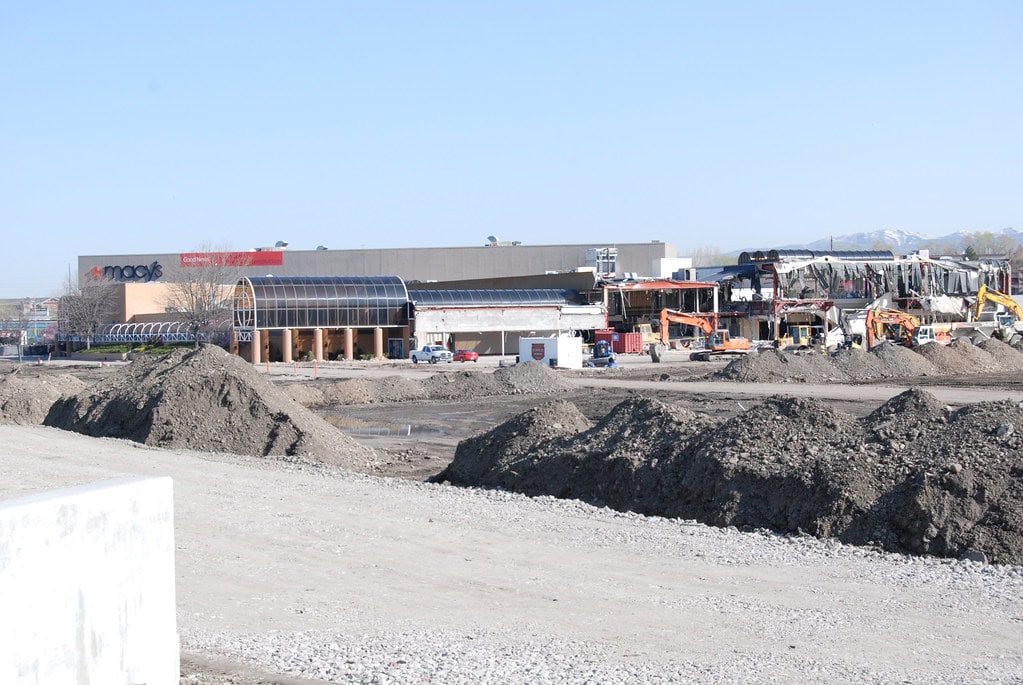 How Cottonwood Mall, Holladay, UT Went from Utah's First Indoor Mall to Holladay Hills Today 11 Cottonwood Mall