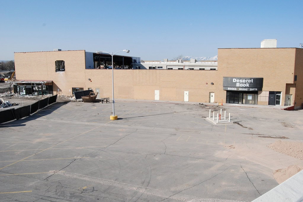 How Cottonwood Mall, Holladay, UT Went from Utah's First Indoor Mall to Holladay Hills Today 10 Cottonwood Mall Utah