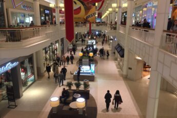 How Danbury Fair Mall in Danbury, CT, Turned Fairgrounds Into a Busy Retail Powerhouse 6 Danbury Fair